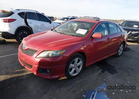 2011 Toyota Camry Se z USA, uszkodzony, nr VIN 4T1BF3EK4BU765884